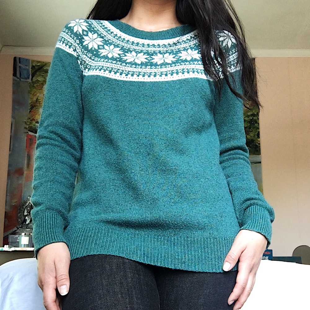 evergreen snowflake sweater
